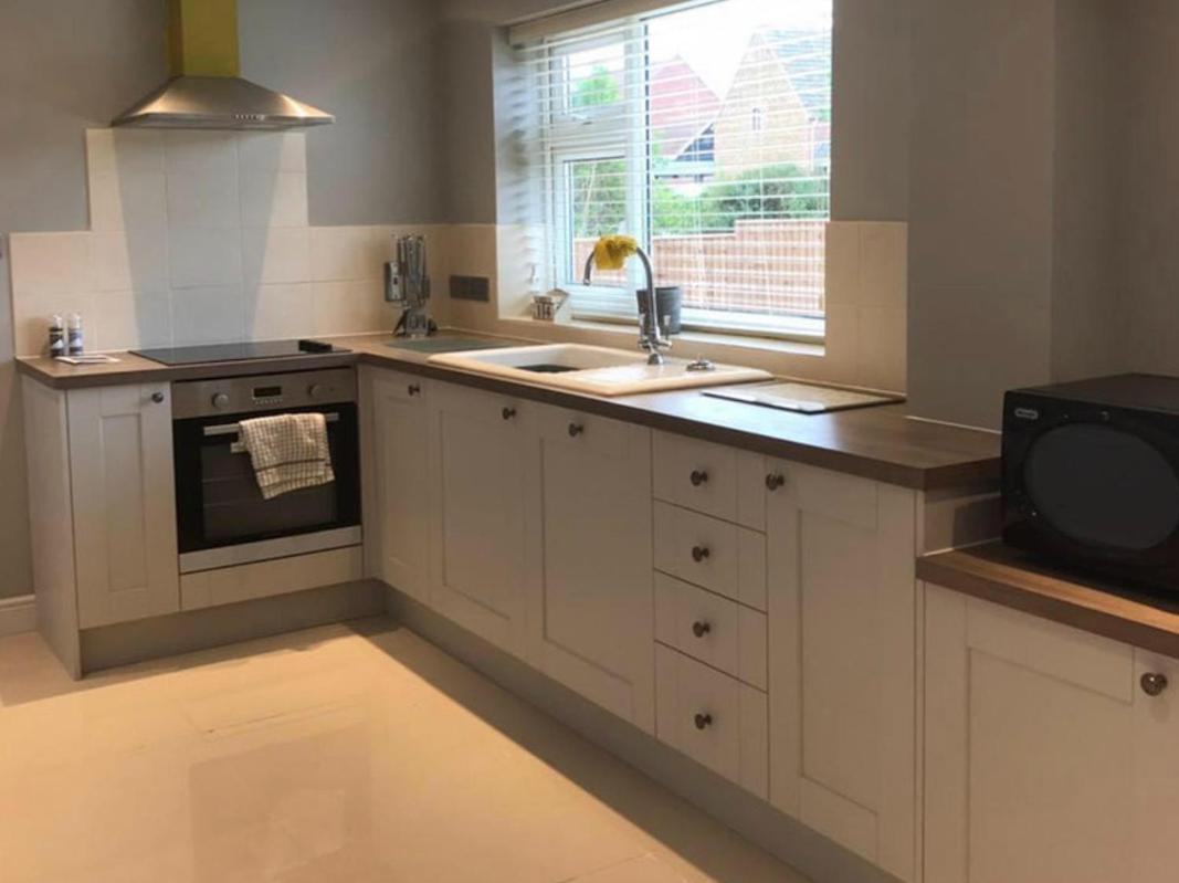 Beautiful Large In Pet Friendly Holiday home *