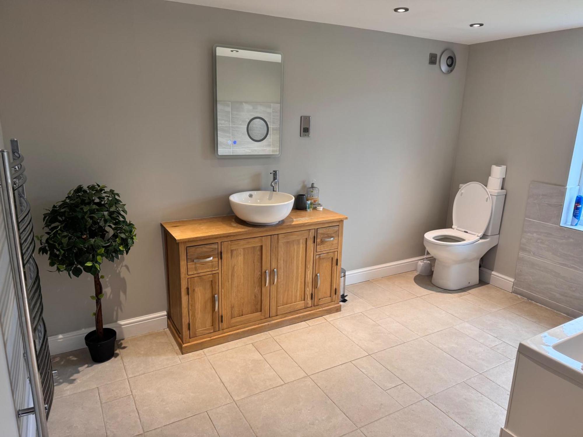 Beautiful Large In Pet Friendly *